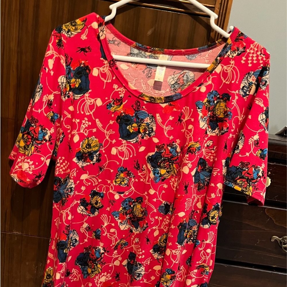 LuLaRoe super tee